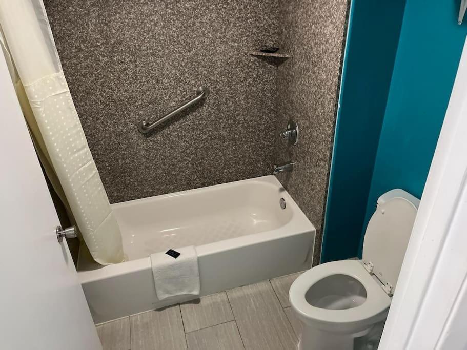 Hotel 2 Double Bed Studio 109 & Hot Tub Livingston Exterior foto